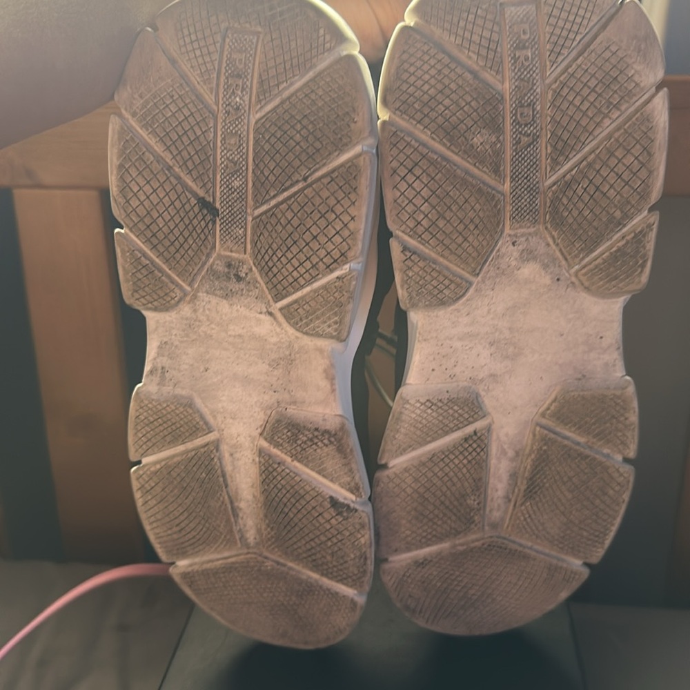 Prada slip on sneaker - Picture 4 of 5